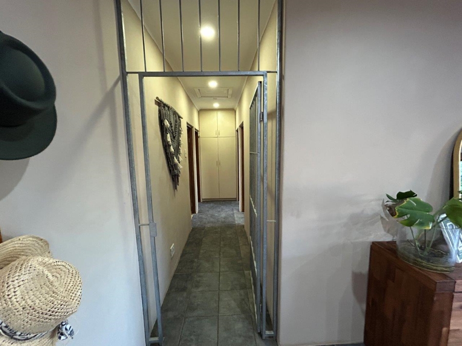 4 Bedroom Property for Sale in Noorsekloof Eastern Cape